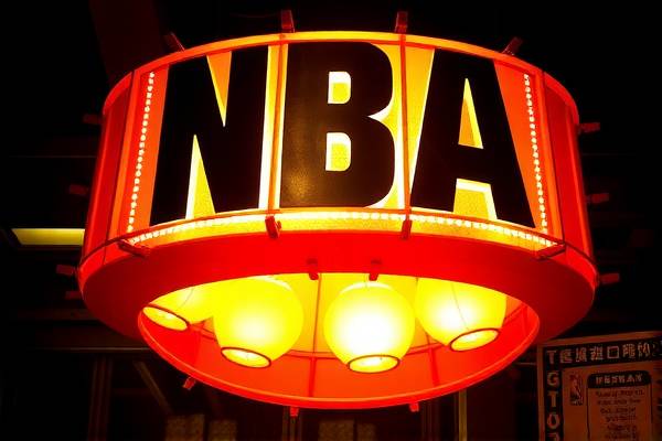 NBA赛场热血瞬间，今天比赛录像全解析