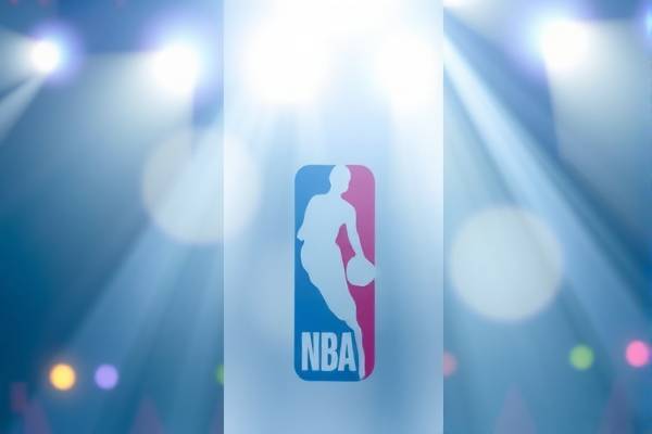 NBA赛事的手机录像，记录精彩瞬间，重温热血时刻