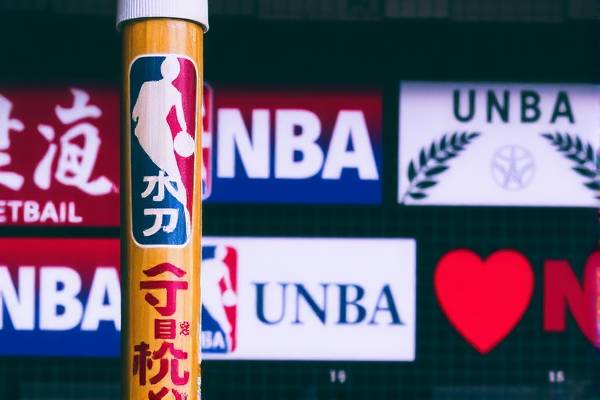 NBA录像与直播回放，重温经典赛事的绝佳途径